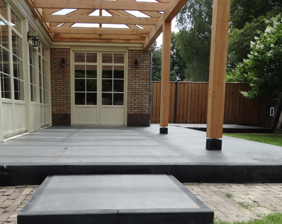Strakke tuin aanleg in Woudenberg